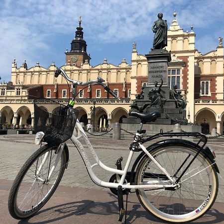 Jacuzzi & Bike Apartment, Краков Экстерьер фото