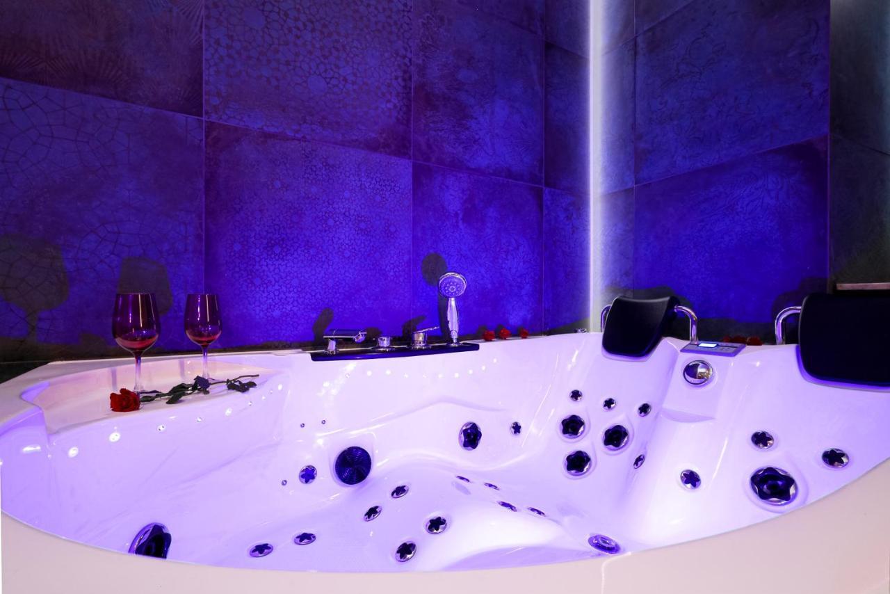 Jacuzzi & Bike Apartment, Краков Экстерьер фото