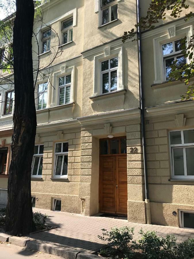 Jacuzzi & Bike Apartment, Краков Экстерьер фото